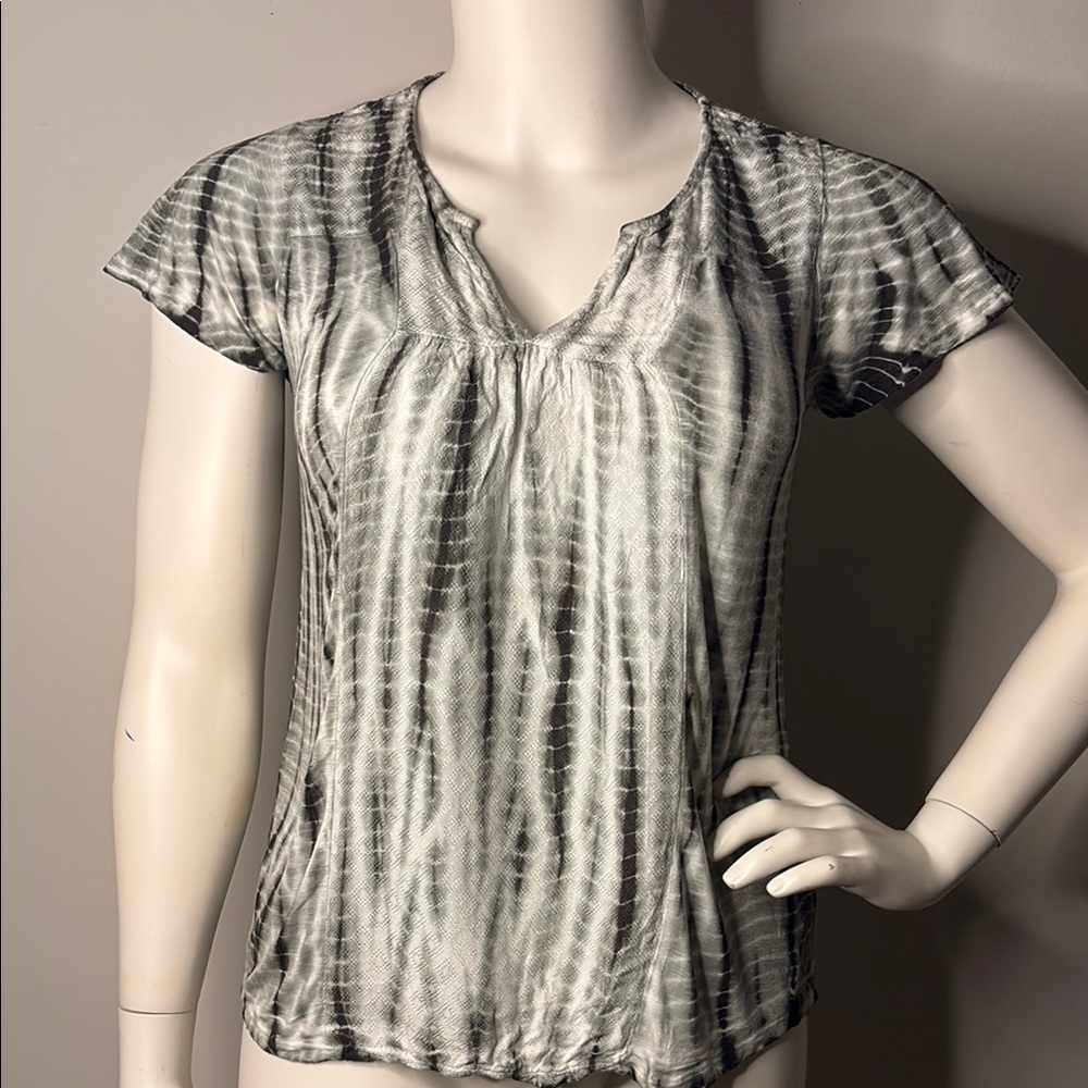 Knox Rose Relaxed Blouse with Cap Sleeves